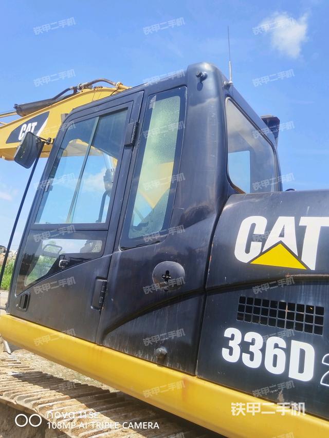 驾驶室左后45度（驾驶室部分）