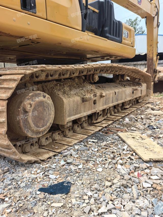 单侧履带整体（整机外观）