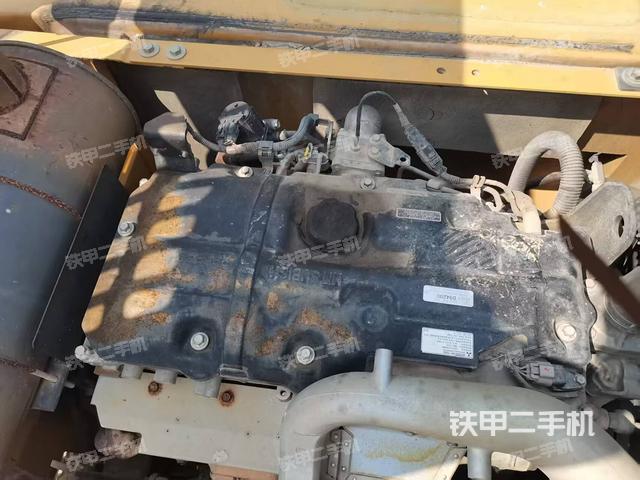 發(fā)動(dòng)機(jī)整體俯視(整機(jī)外觀) 發(fā)動(dòng)機(jī)整體俯視(整機(jī)外觀)