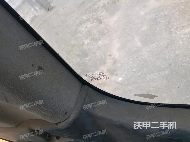 右侧玻璃角标（驾驶室部分）