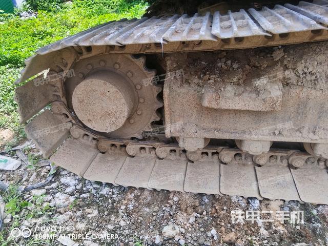 右驱动轮（行走机构）