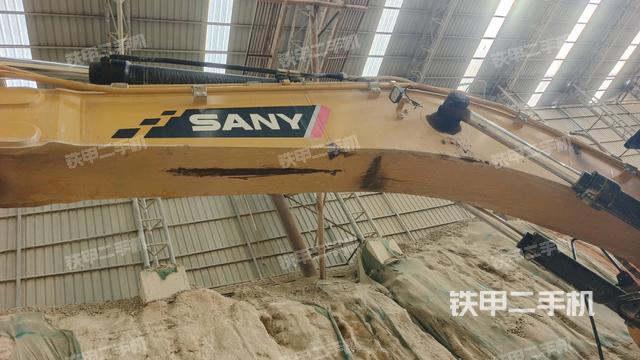 大臂整体 右侧（工作和回转装置）