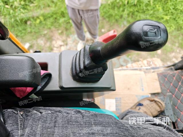 显示屏 （驾驶室部分）