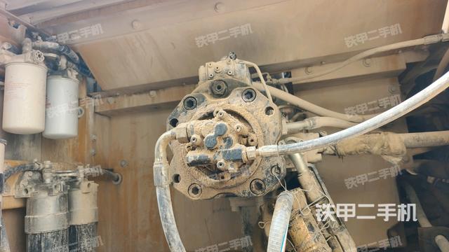 液压泵室（大件舱室）