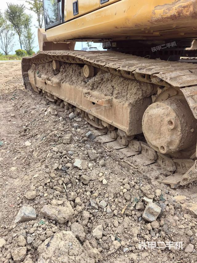 单侧履带整体（整机外观）