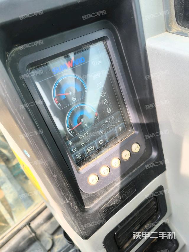 显示屏 （驾驶室部分）