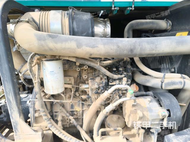 发动机室（上车部件）