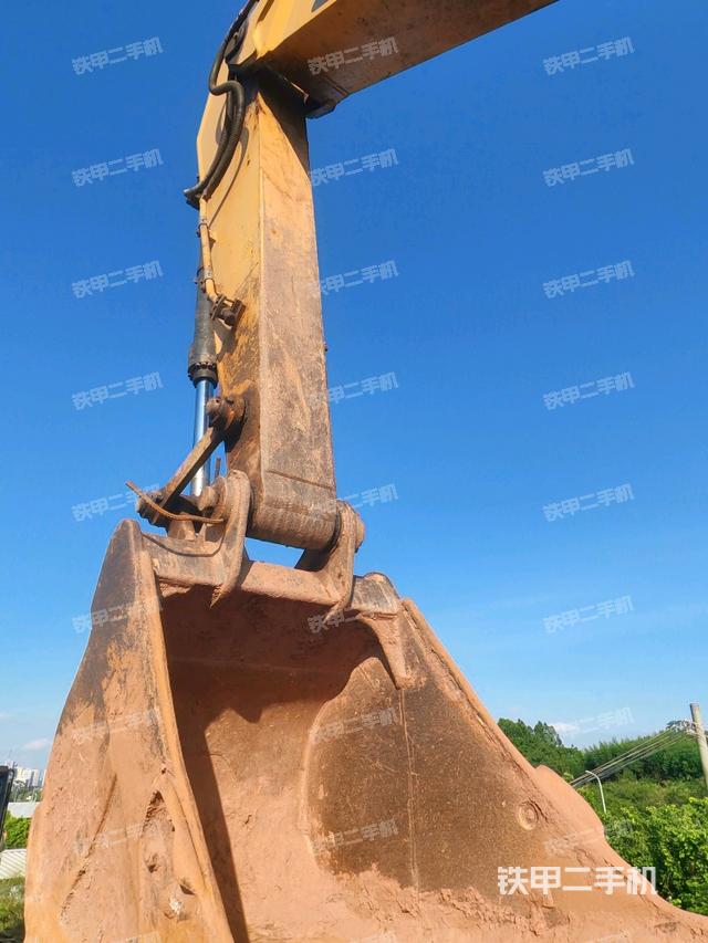 小臂整體左后（工作和回轉(zhuǎn)裝置）