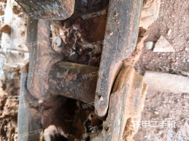 左侧履带整体 （行走机构）