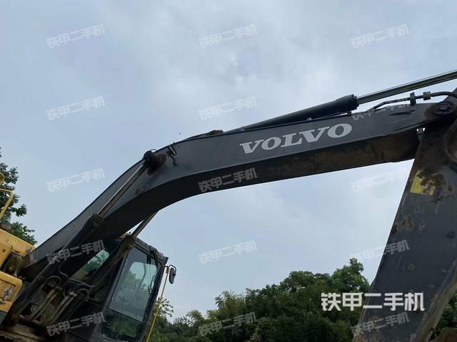 大臂整體?右側(cè)（工作和回轉(zhuǎn)裝置）