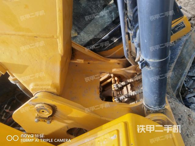 大臂根部 斜视（工作和回转装置）