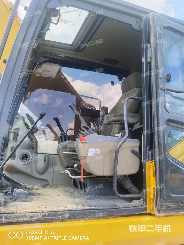 驾驶室左前45度（驾驶室部分）