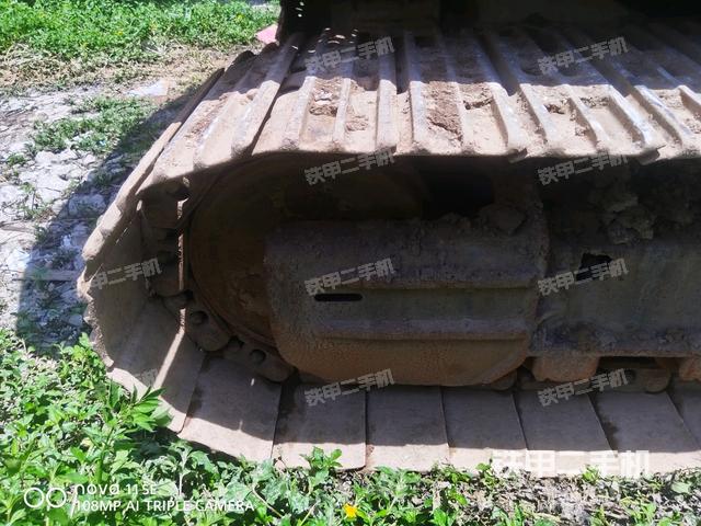 右侧行走马达盖板（行走机构）