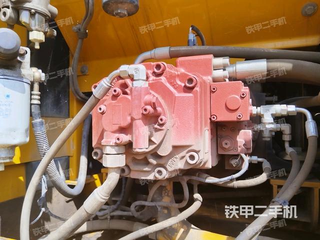 液压泵斜45 左（大件舱室）