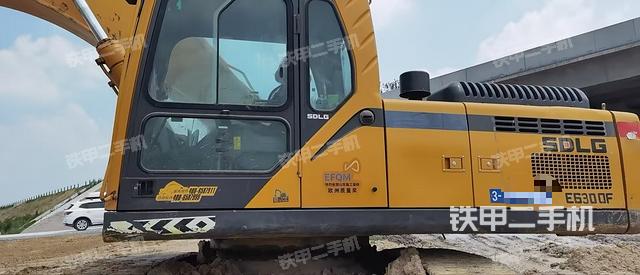 驾驶室整体（整机外观）