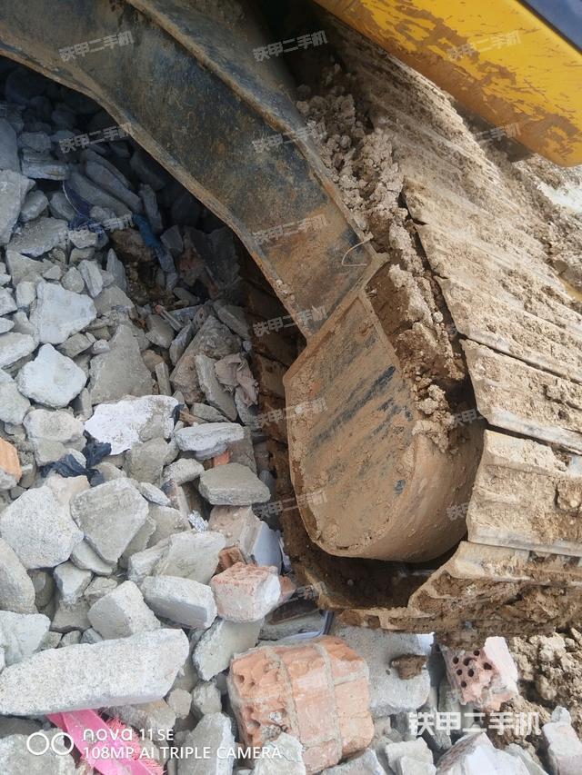 左侧行走马达盖板（行走机构）