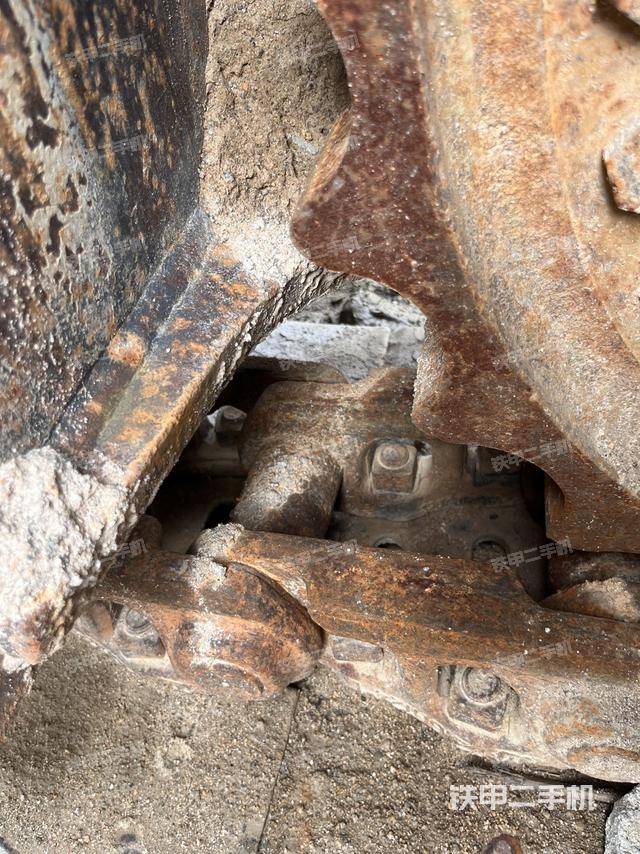 左驱动轮（行走机构）