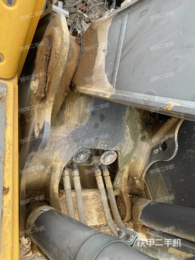 大臂根部?斜視（工作和回轉(zhuǎn)裝置）