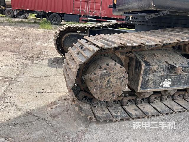 右侧履带整体（行走机构）