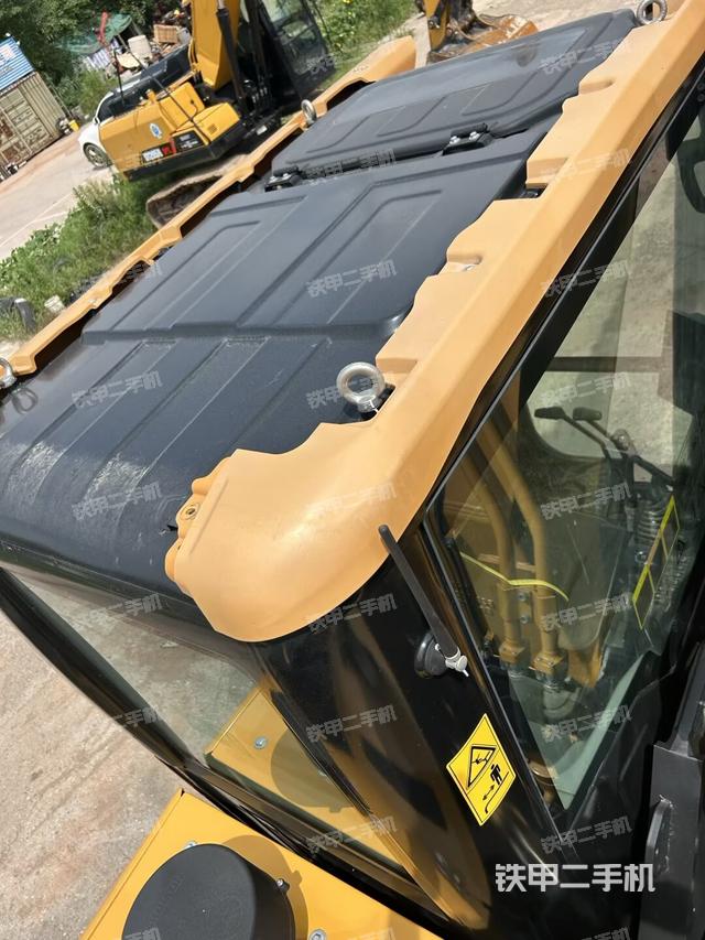 驾驶室顶部俯视（上车部件）