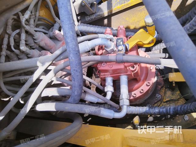 气门室盖螺丝特写（上车部件）