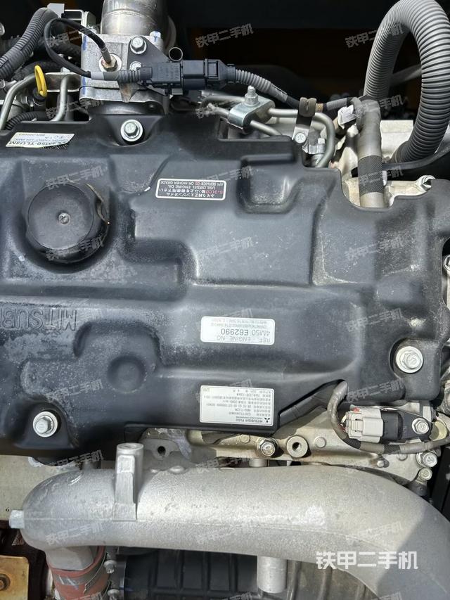 发动机室（上车部件）