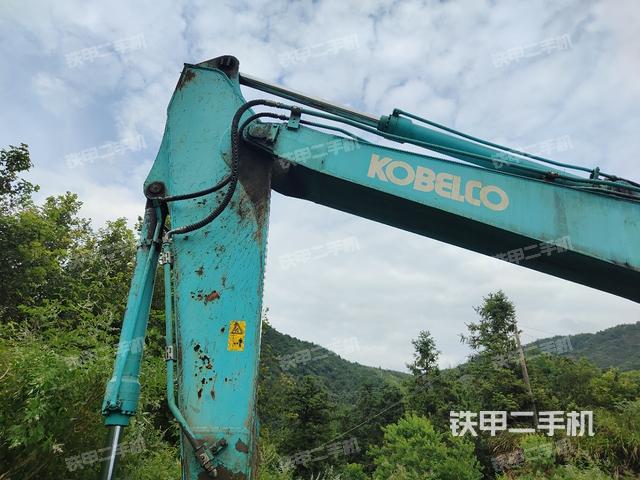 小臂整体左后（工作和回转装置）