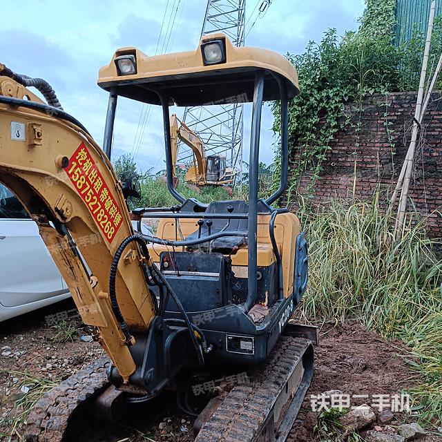 整機(jī)右后45°(整機(jī)外觀) 整機(jī)右后45°(整機(jī)外觀)