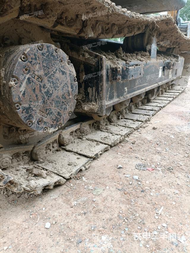 右侧履带整体（行走机构）