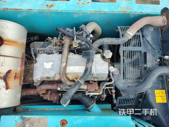 发动机室（上车部件）