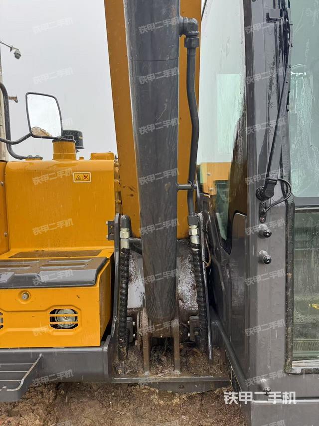 大臂根部 斜（工作和回转装置）