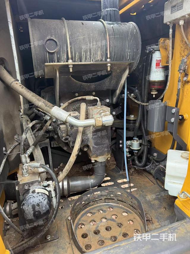 液压泵室（大件舱室）