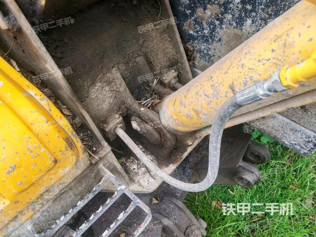 大臂整体 右侧（工作和回转装置）