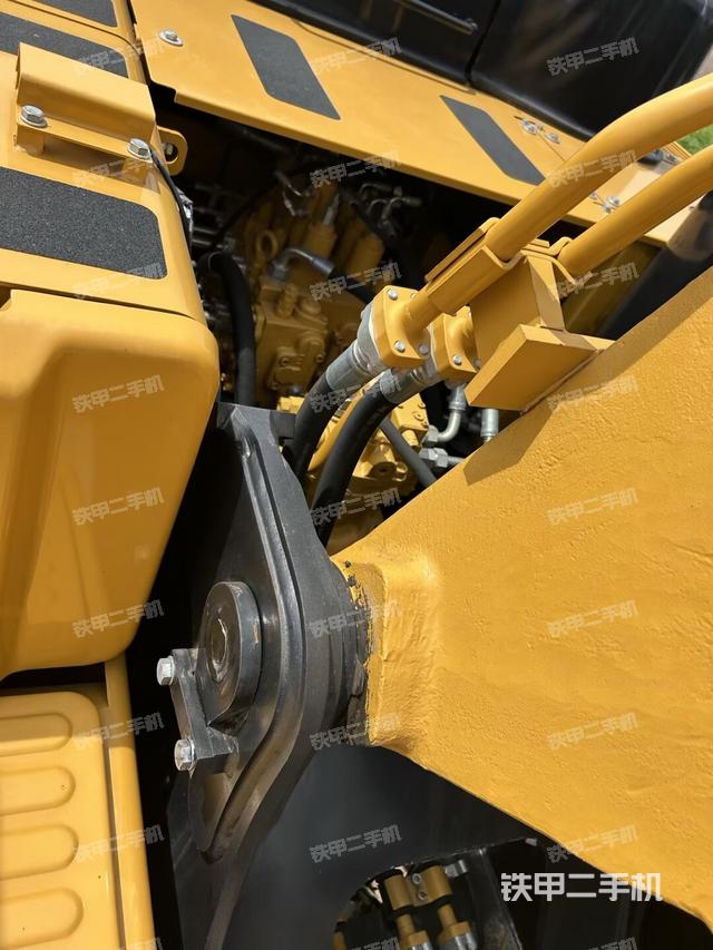 大臂根部 斜视（工作和回转装置）