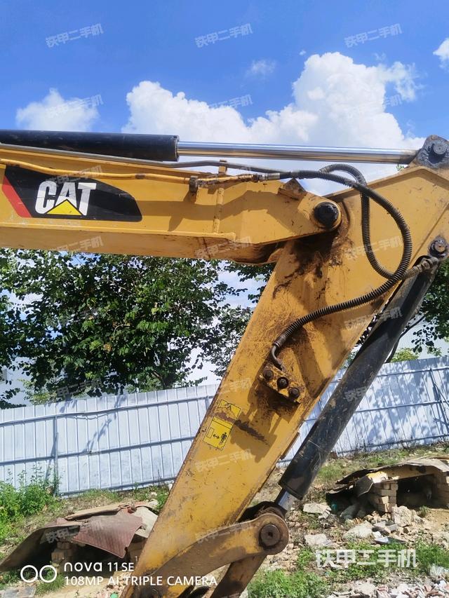 小臂整体左后（工作和回转装置）