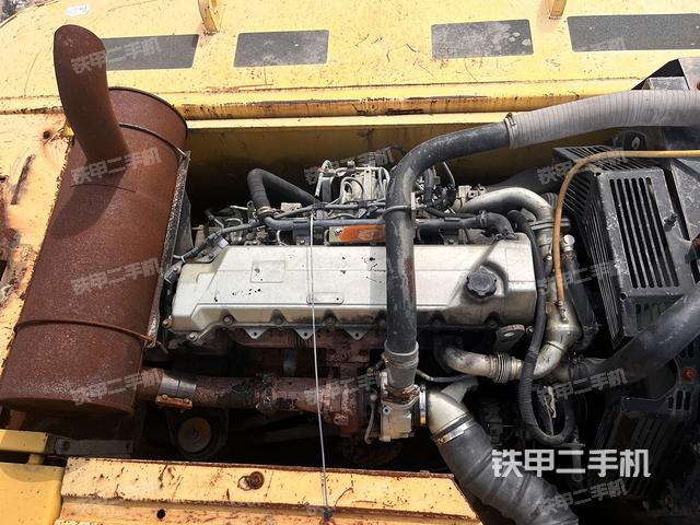 发动机室（上车部件）