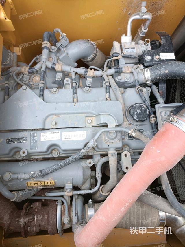 发动机室（上车部件）