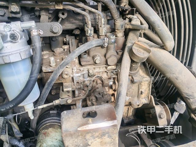 发动机室（上车部件）