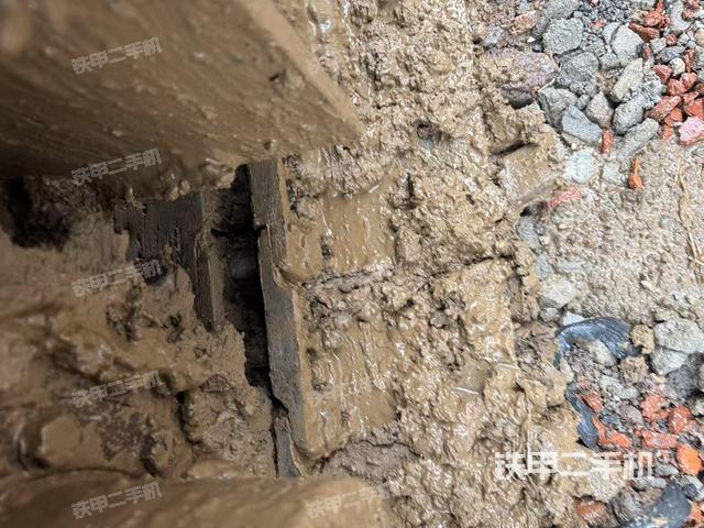 左驱动轮（行走机构）