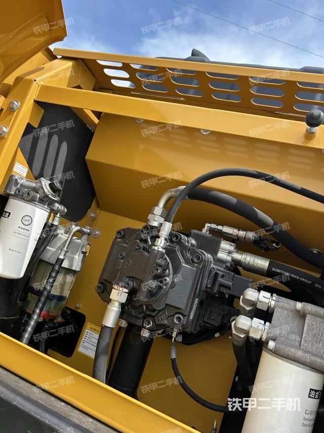 液压泵斜45 左（大件舱室）