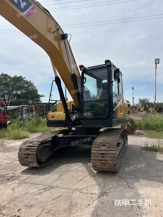 大臂整体 右侧（工作和回转装置）