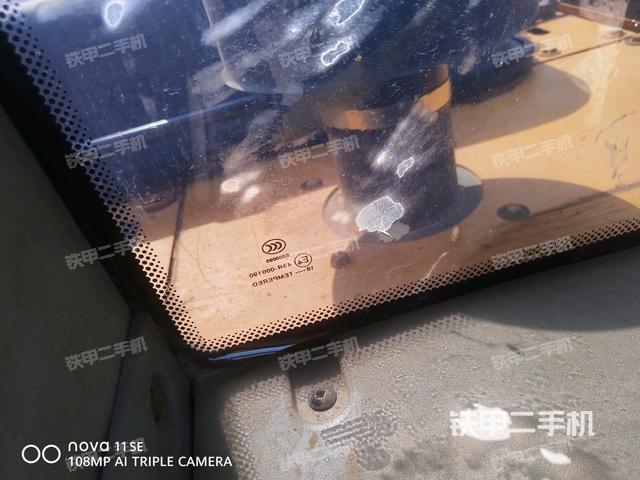 后窗玻璃角标（驾驶室部分）