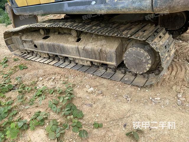 左側(cè)履帶整體?（行走機(jī)構(gòu)）