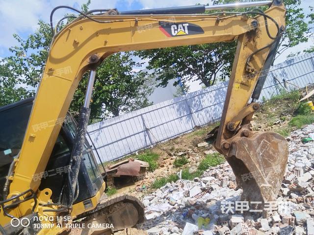 小臂整体右前（工作和回转装置）