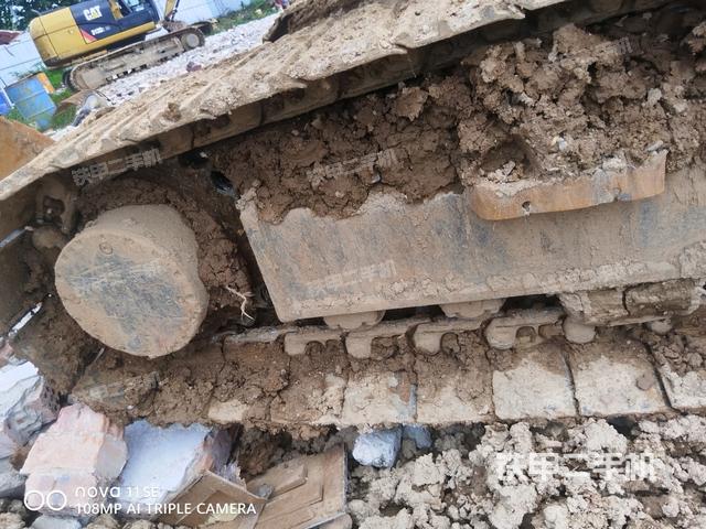 右驱动轮（行走机构）