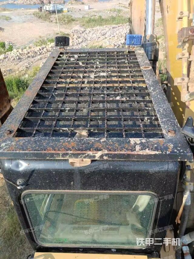 駕駛室頂部俯視（上車部件）