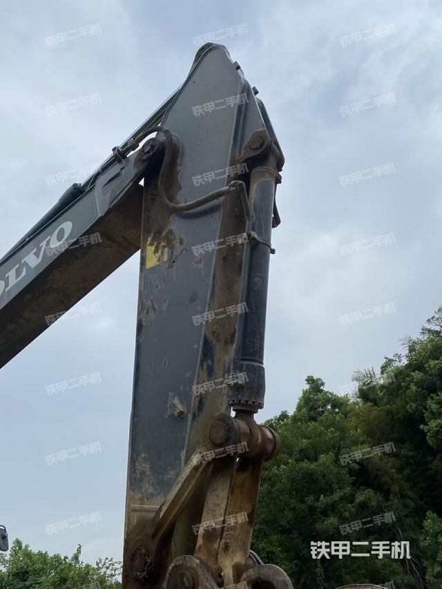 小臂整體右前（工作和回轉(zhuǎn)裝置）