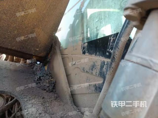 后窗玻璃角標(biāo)（駕駛室部分）