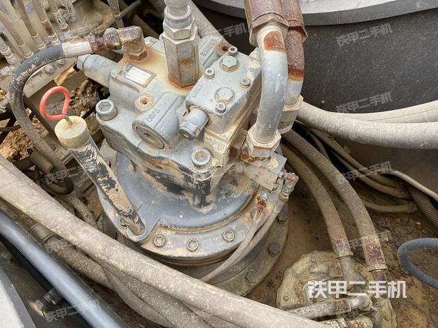 回轉(zhuǎn)馬達(dá)（上車部件）