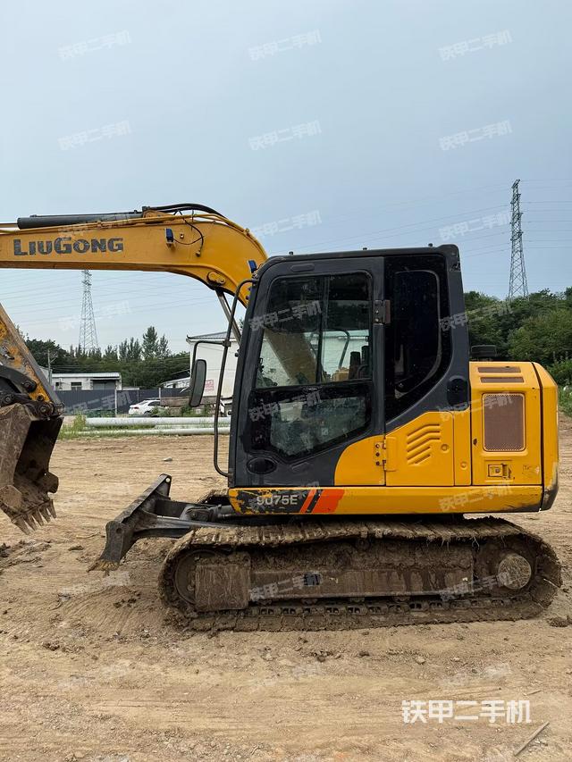 柳工CLG9075E挖掘机